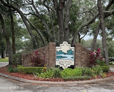 11048 Raley Creek Dr S, Jacksonville, FL 32225 - photo 2