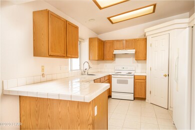 3713 Hiawatha Dr. (4 of 39)