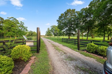 19245 Fm 442 Rd, Needville, TX 77461 - photo 5