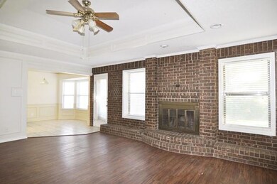 7608 Hunt Dr, North Richland Hills, TX 76182 - photo 4