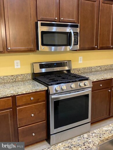 8519 Crooked Tree Ln, Laurel, MD 20724 - photo 4