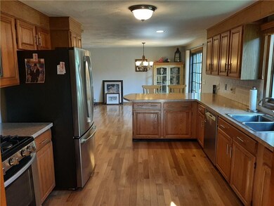 135 Pinewood Dr, West Warwick, RI 02893 - photo 4