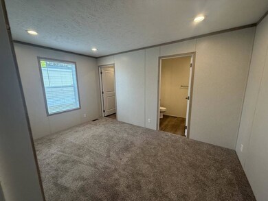 1061 Revere Ln unit 975, Kalamazoo, MI 49009 - photo 4