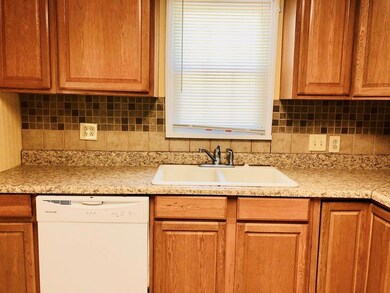 1519 Engle Dr, Macon, GA 31211 - photo 3