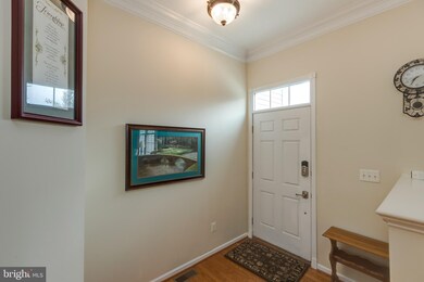 25820 Kirkwood Square, Chantilly, VA 20152 - photo 2