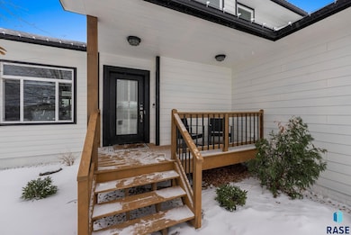 4417 W Delafield Cir, Sioux Falls, SD 57108 - photo 3