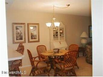 4100 OB 111 Dining