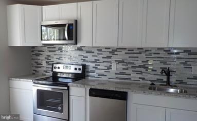 7831 Suiter Way, Hyattsville, MD 20785 - photo 4