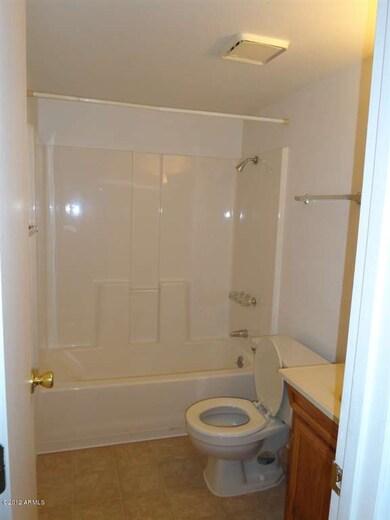 Full master bath.