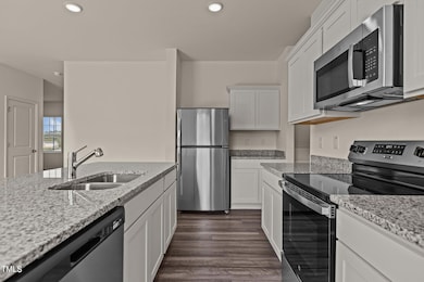 737 Shepard Rock Dr, Zebulon, NC 27597 - photo 4