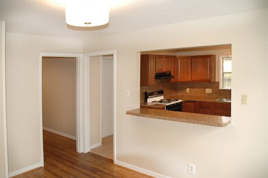 121 Northwood St, Houston, TX 77009 - photo 5