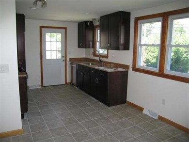 153 Short St, Brockton, MA 02302 - photo 3