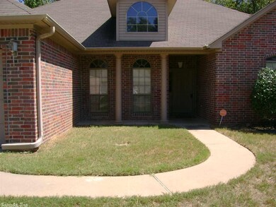 1809 Pleasant Pointe Cir, Bryant, AR 72022 - photo 2