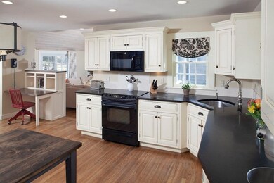 392 Beechwood St, Cohasset, MA 02025 - photo 5