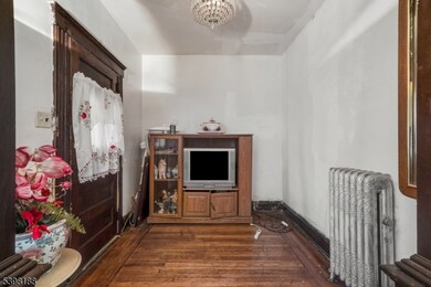 154 Spring St, Orange, NJ 07050 - photo 5