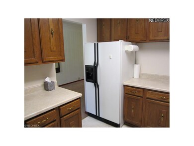 Kitchen, all appliances stay including washer and 