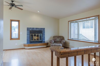 8541GordonCir(15of21)