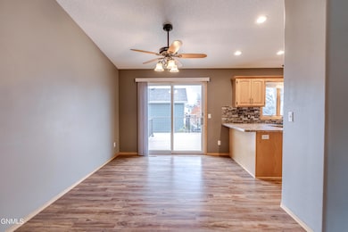 2707 Essex Loop, Bismarck, ND 58504 - photo 6