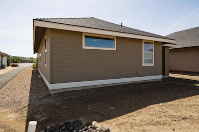 2633 NW Redwood Cir unit 25, Redmond, OR 97756 - photo 4