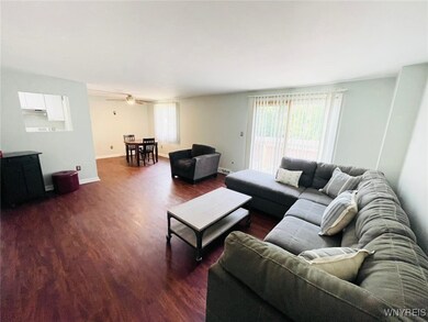 110 Charter Oaks Dr unit 3, Buffalo, NY 14228 - photo 2