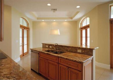 Breakfast Bar - Dining Area - 2 Balconies