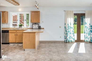 Kitchen_DMD_1729-SMALL
