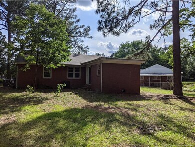 1445 Martin Ct, Fayetteville, NC 28304 - photo 2