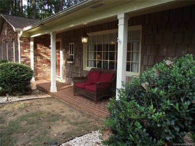 453 Heathcote Dr, Statesville, NC 28677 - photo 2