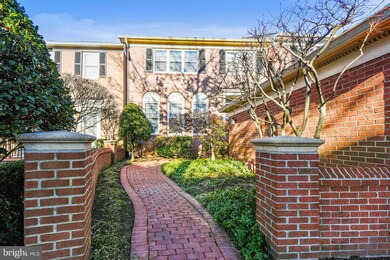 8327 Turnberry Ct, Potomac, MD 20854 - photo 2