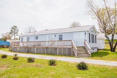 512 Marine Dr, Dunnsville, VA 22454 - photo 2