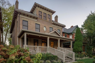 343 King Ave unit 345, Columbus, OH 43201 - photo 2