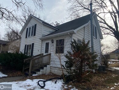 204 W Grant Ave, Shenandoah, IA 51601 - photo 4