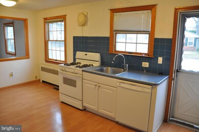 252 A W Merchant St, Audubon, NJ 08106 - photo 4