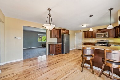 Nice Eat in Kitchen with stainless steel appliance