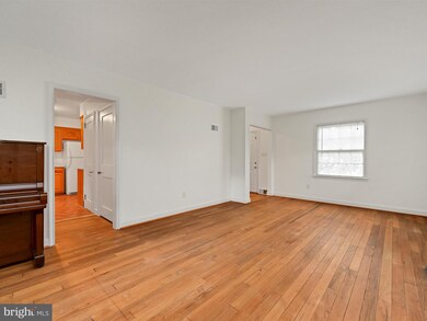 610 State St, Reading, PA 19607 - photo 5