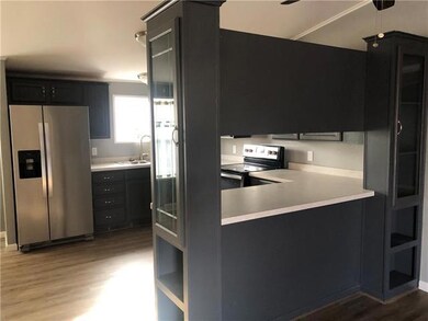 Lots of kitchen cabinets