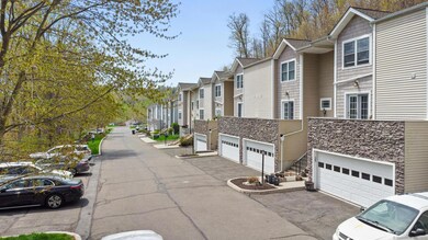 68 Stetson Place unit 68, Danbury, CT 06811 - photo 2