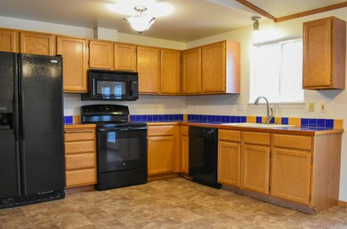 1548 SW 34th St, Redmond, OR 97756 - photo 2