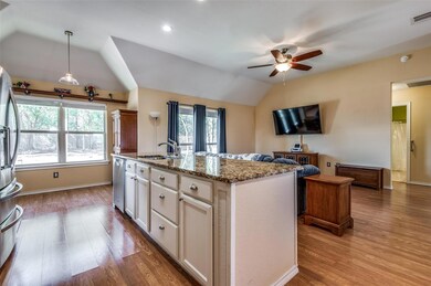 1314 Prairie Ave, Cleburne, TX 76033 - photo 6