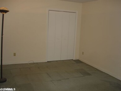 Master Bedroom - Master Bedroom with roomy closet 