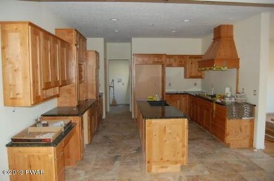 230 Surrey Dr, Blooming Grove Township, PA 18428 - photo 3