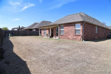 2313 W Pensacola St, Broken Arrow, OK 74011 - photo 6