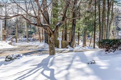 17 Breezy Knoll Rd, Greenville, RI 02828 - photo 6