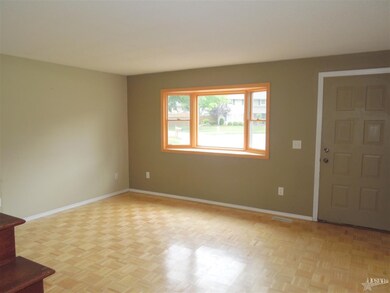 1904 Omee Ct, Fort Wayne, IN 46815 - photo 5