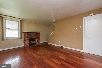 2540 Riggs Ave, Baltimore, MD 21216 - photo 4