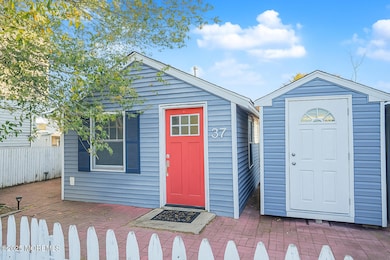 37 Myrtle Ave, Keyport, NJ 07735 - photo 2