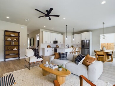 1606 Redwood Ct, Fredericksburg, TX 78624 - photo 4