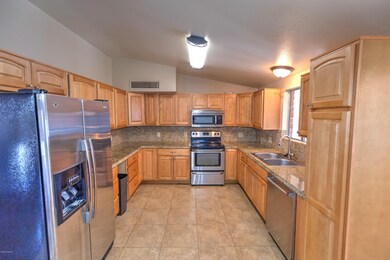 Kitchen pic 7540 N Jensen