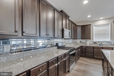 2451 Tree Vista Ct, Bryans Road, MD 20616 - photo 6