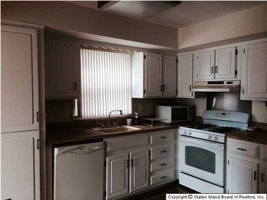 30 Austin Ave, Staten Island, NY 10305 - photo 3